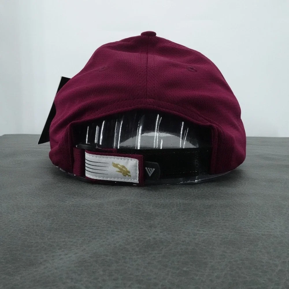 Blackhawk Golf‎ Club Hat Maroon Levelwear Adjustable Performance NWT